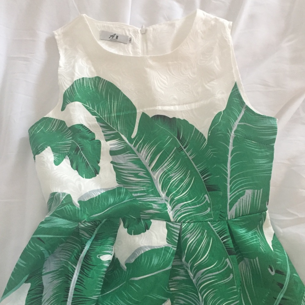 NWOT Banana Palm Leaf Brocade Dress